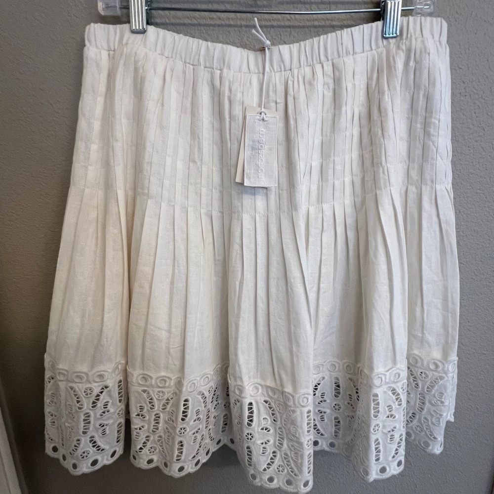 Magaschoni NWT White Linen Blend. Eyelet Hem. Mini Pleated Skirt.  Large